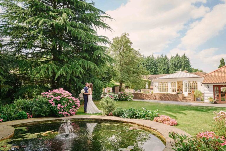 Oaks Farm Weddings: A Rural Barn Wedding Venue in Croydon